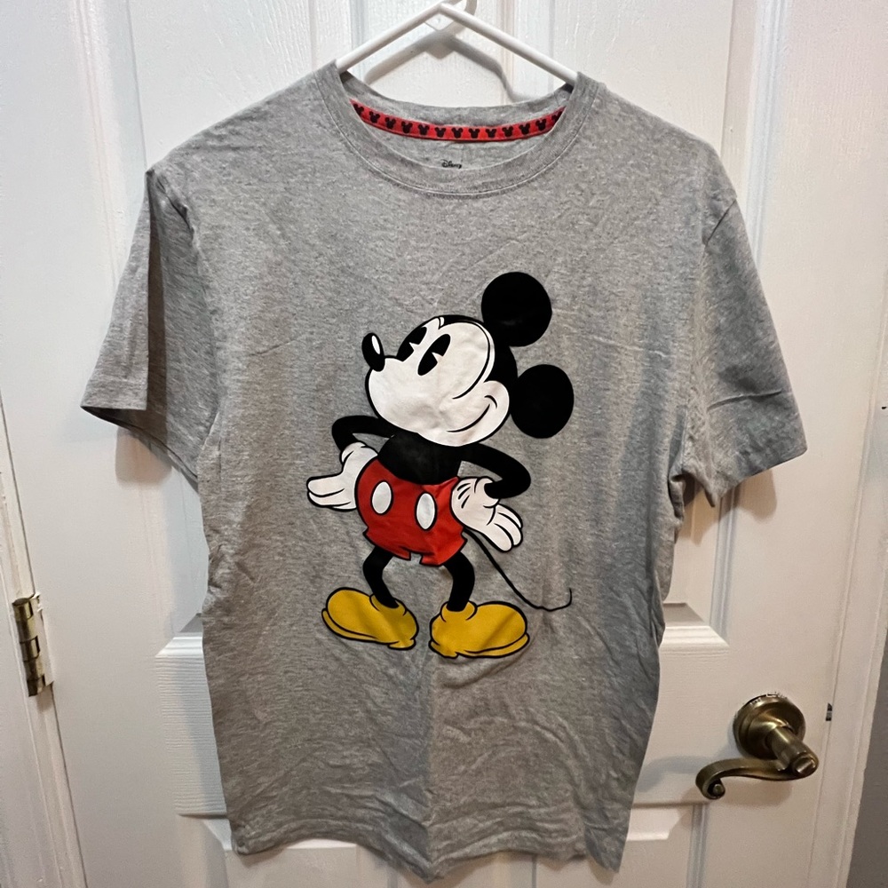 Women’s top Mickey Mouse medium like new